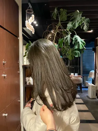 ロング 似合わせレイヤー/透 明感カラー/momiのヘアスタイル