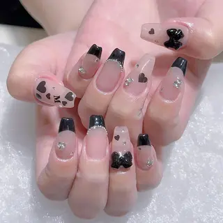 ネイル Queens テイのネイルデザイン