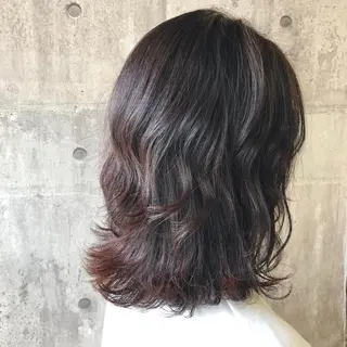 ミディアム カラー 菅沢 奈生のヘアスタイル