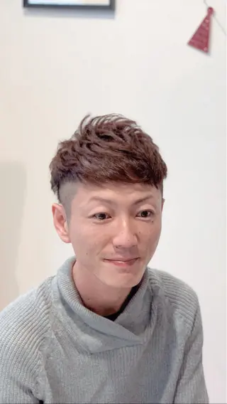 ショート カラー メンズ 早川 太貴のヘアスタイル