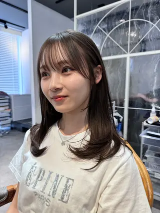 ミディアム けんけん cachecacheのヘアスタイル