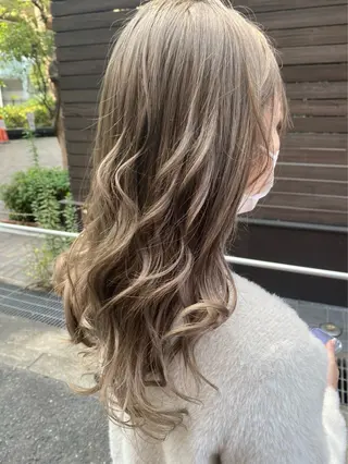 ロング カラー 村下 美尋のヘアスタイル
