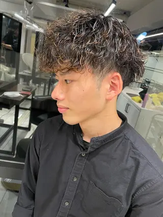 パーマ メンズ 大阪美容師 井上智博のヘアスタイル
