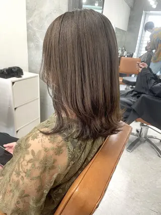 ミディアム カラー ヘアアレンジ 🌷FUKA🌷 まろやかハイトーンのヘアスタイル