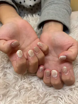 ネイル 伊藤 いちごのネイルデザイン