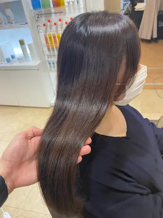 ロング カラー パーマ ヘアアレンジ メンズ キッズ ネイル マツエク・マツパ 韓国🇰🇷レイヤー カットオリーブカラーのヘアスタイル