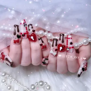 ネイル HAPPINAS🎀  れん🖤痛ネイルのネイルデザイン