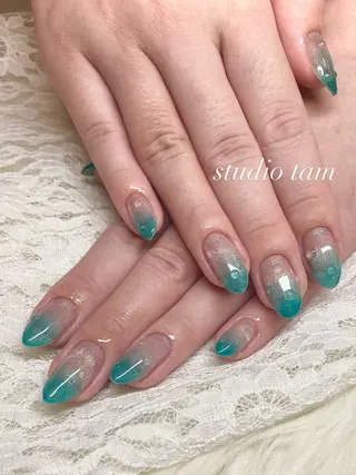 ネイル studio tam 髙橋彩夏のネイルデザイン