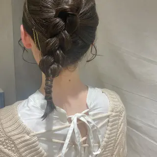 カラー ヘアアレンジ hana ROCCO3rdのヘアスタイル