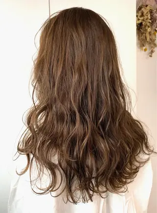 ロング カラー ヘアアレンジ 一ノ瀬 暁のヘアスタイル