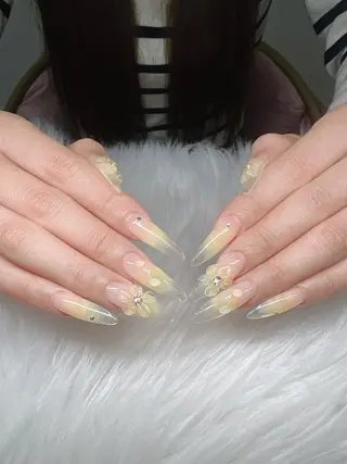 ネイル Lee Nailsのネイルデザイン