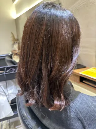 セミロング hum立川 水野由香のヘアスタイル