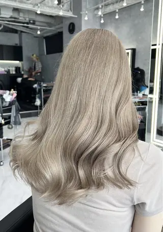 カラー SALOWIN栄 高須大貴のヘアスタイル