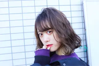 ミディアム カラー TAI透明カラー 柔らかい縮毛矯正のヘアスタイル