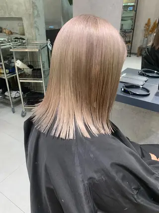 セミロング カラー 藤田 清志のヘアスタイル