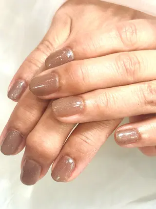 ショート イレジスティブル ネイルズのネイルデザイン