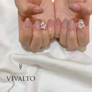 ネイル 藤原 胡桃のネイルデザイン