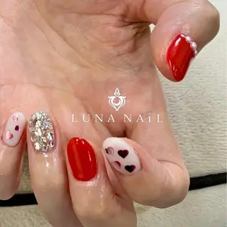 ネイル アトリエ　ミモザ所属・いまむら あかりのネイルデザイン