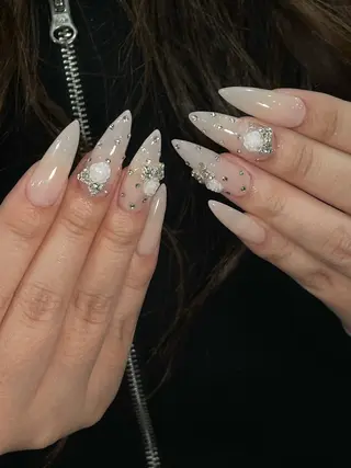 ネイル Cleo 名古屋駅店 🖤Seraのネイルデザイン