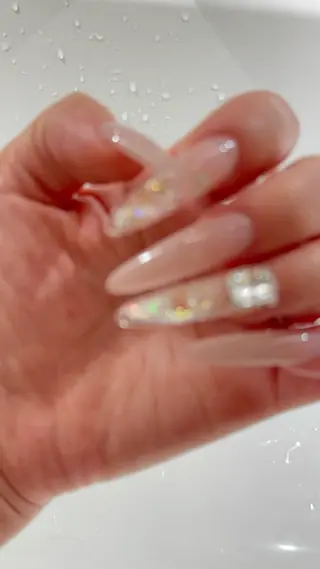ネイル I-nailロング /ワンホン/キラキラのネイルデザイン