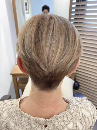 ショート カラー ハイライト⭐️上野 高広のヘアスタイル