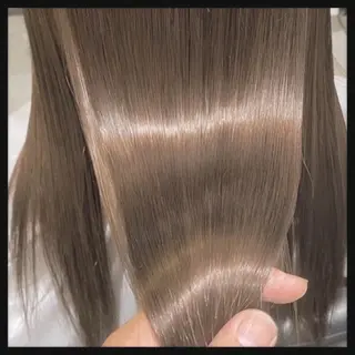 ミディアム カラー パーマ ヘアアレンジ メンズ キッズ ネイル マツエク・マツパ アイブロウ 🌈髪質改善🉐割✨ 🌸“ever”🌸のヘアスタイル