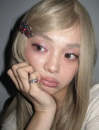 ロング ハイトーン /ベージュ/kaeのヘアスタイル