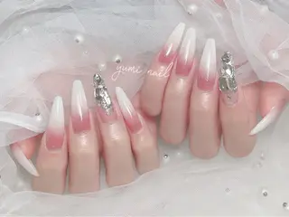 ネイル 𝐲𝐮𝐦𝐢🎀 長さ出しデザイン専門のネイルデザイン