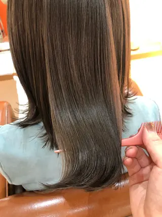 ミディアム カラー 🫧tomoka 透明感カラー🫧のヘアスタイル