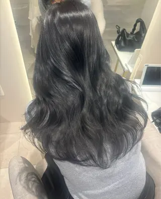ロング レイヤーカット/ 透明感カラー🤍楓のヘアスタイル