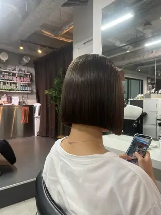 ショート カラー ハイトーン&髪質改善 &韓国エクステ🤎のヘアスタイル