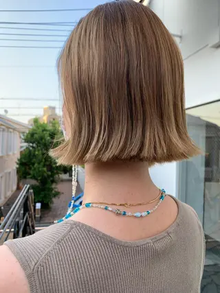 ショート カラー 平 ちひろのヘアスタイル