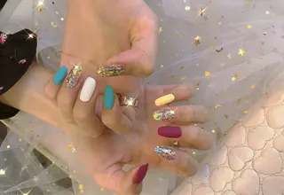 カラー ネイル Moonstone Salonのネイルデザイン