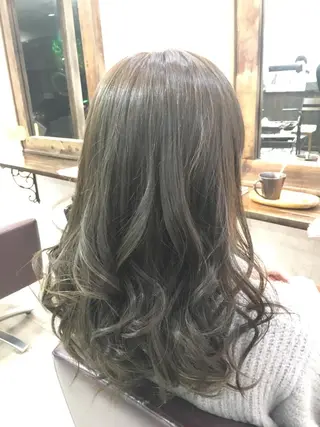 セミロング 松本 亮のヘアスタイル