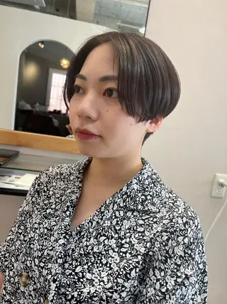 ショート カラー テトネ タカシのヘアスタイル