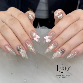 ネイル Lucky Nail Salonのネイルデザイン