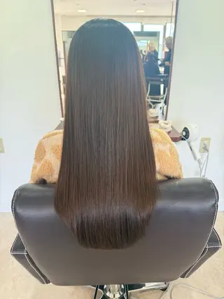 ロング 陰山 友咲のヘアスタイル