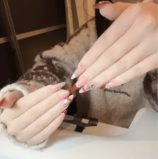 ネイル She’s Lunaのネイルデザイン