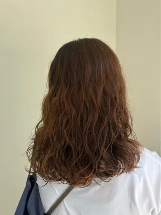 ミディアム パーマ 上野 桜果のヘアスタイル