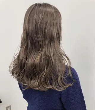 セミロング カラー ヘアアレンジ 【公式】amble luxe池袋東口🩷のヘアスタイル