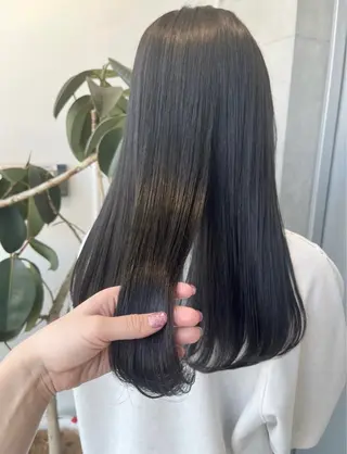 ロング カラー パーマ ヘアアレンジ 透明感/オリーブ/ グレージュ/YUKAのヘアスタイル