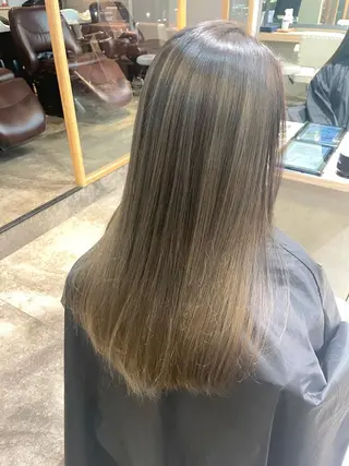 ロング カラー 堤 麻衣子のヘアスタイル