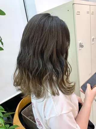 セミロング カラー 🤍垢抜け♡透明感 カラーmoeka🤍のヘアスタイル