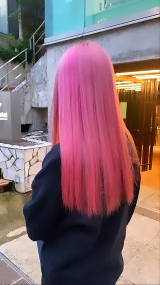 ロング カラー ヘアアレンジ 🩶【推しハイトーン 】yuzu🩶のヘアスタイル