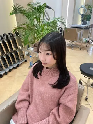 ロング 三富 陽菜のヘアスタイル