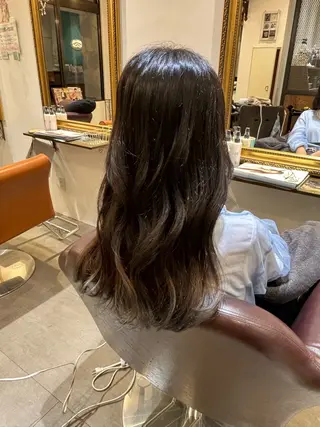 ロング 長内 もえのヘアスタイル