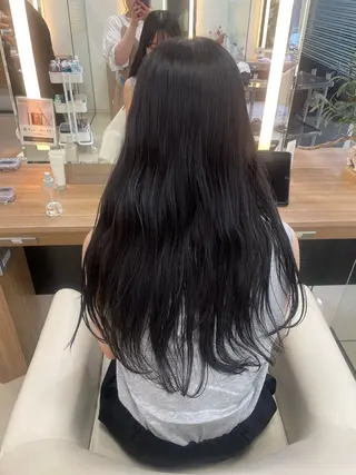 ロング カラー ハイトーン/レイヤー 似合わせ・ユキノのヘアスタイル