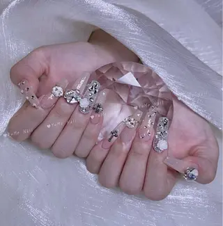 ミディアム YUME NailBeautyのネイルデザイン