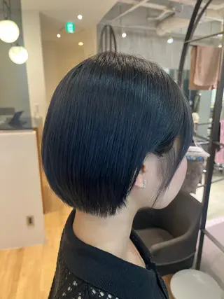 ショート カラー 須藤　優真 切りっぱなしボブのヘアスタイル