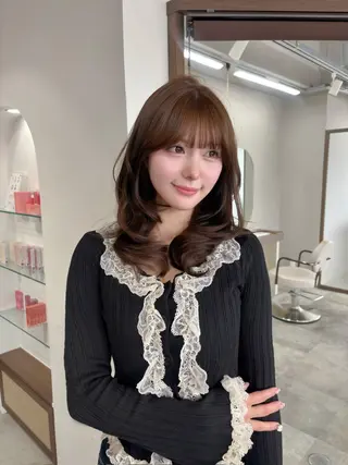 ミディアム カラー 藤野 結衣のヘアスタイル